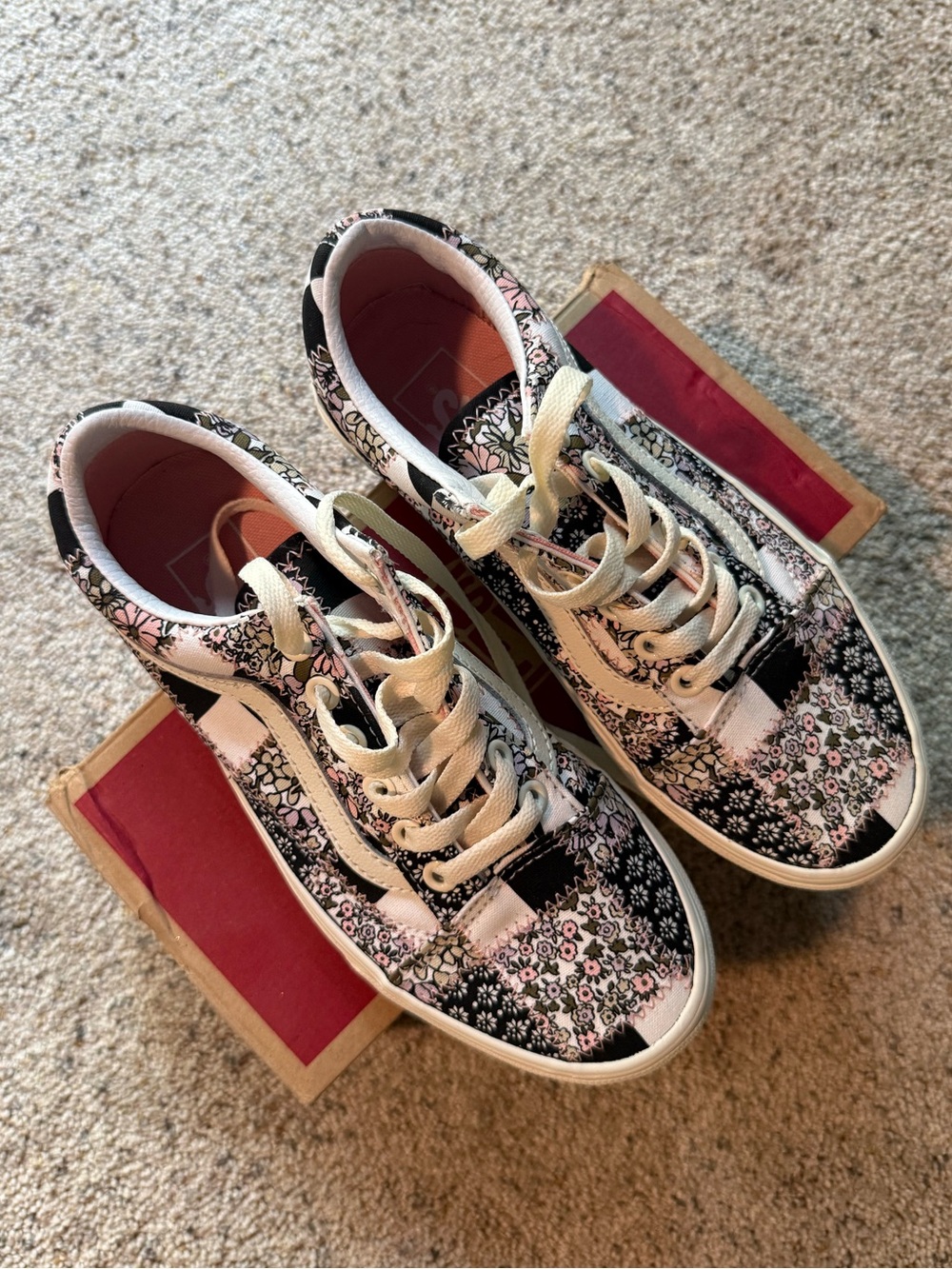 Patchwork Vans - Picture 2 of 4